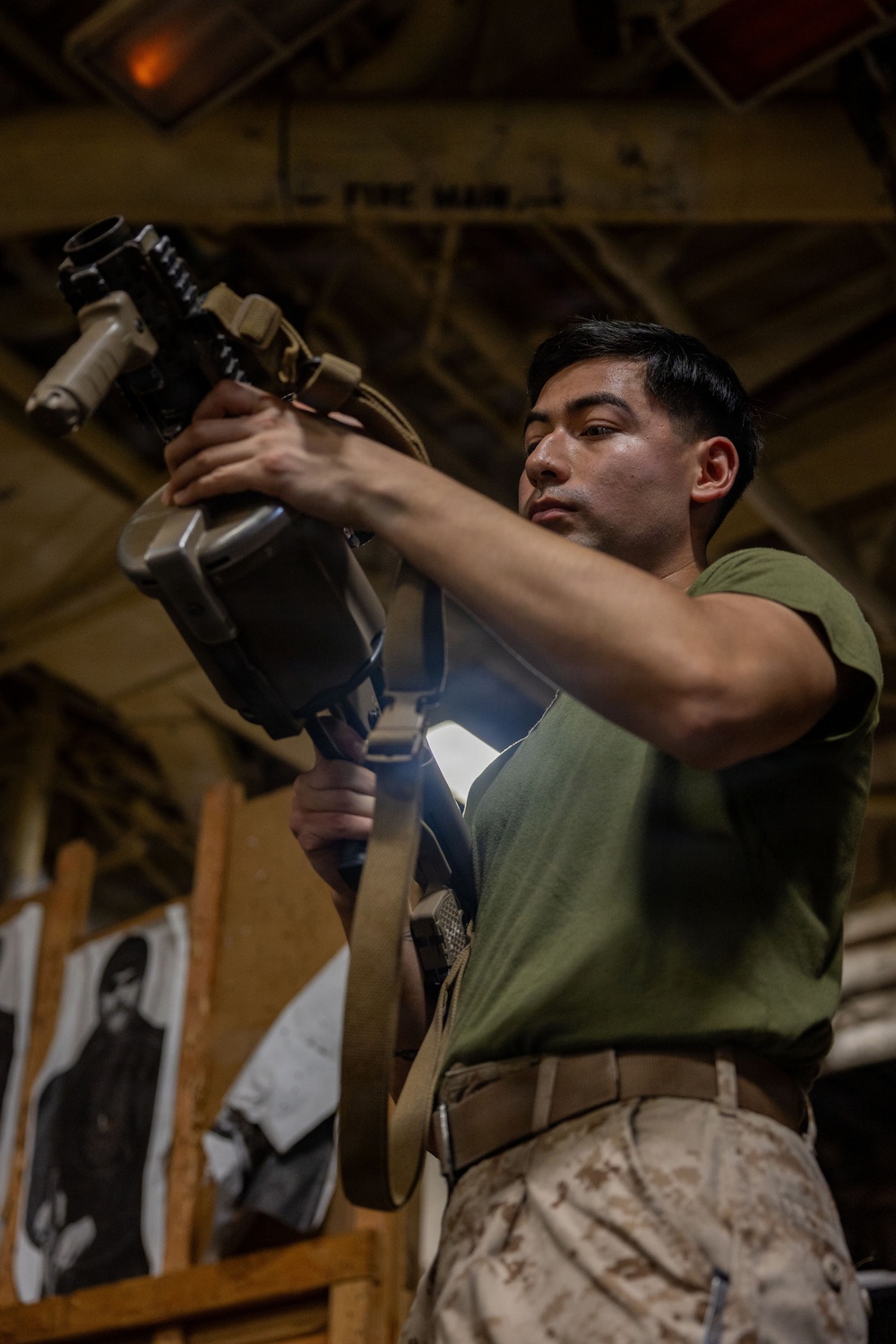 11th MEU Marines Conduct Weapon Familiarization Aboard USS Boxer