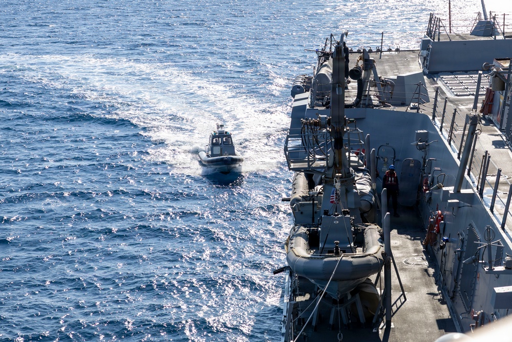 DDG 117 Pulls In &amp; Pulls Out of Souda Bay