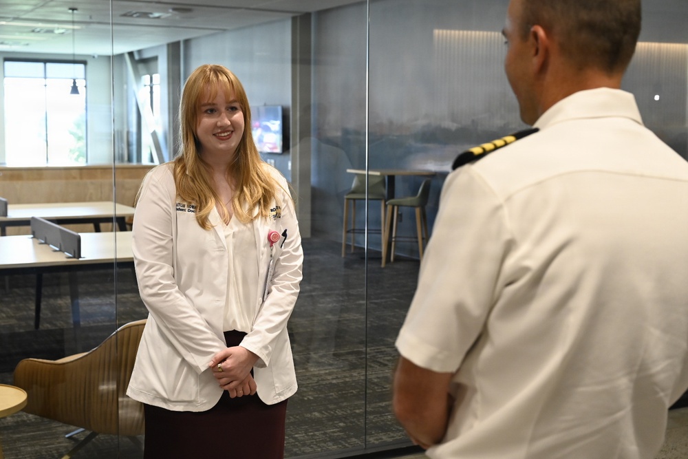 Navy Medicine demonstrates readiness during Billings Navy Week