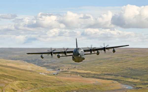 352d SOW Sharpens High North Readiness at Northern Viking '26