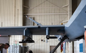 Photo of 116th MXG Maintenance on MQ-9 Reaper
