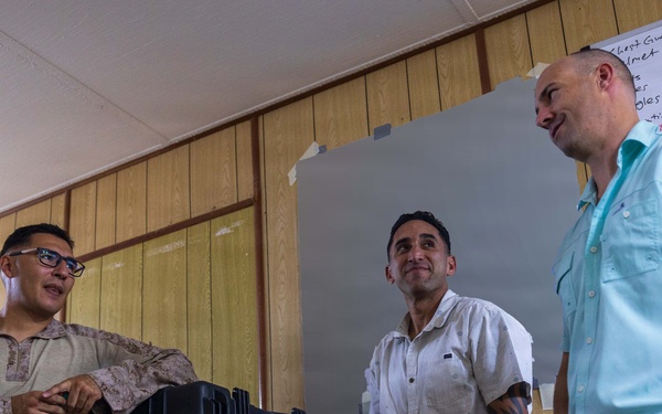 Forward Logistics Element OIC Lieutenant Colonel Medeiros Visits 11th MEU Marines