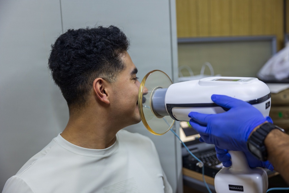 11th MEU Marines Receive Routine Dental Exams