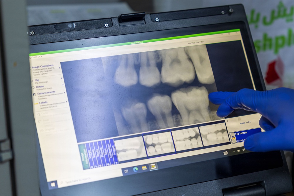 11th MEU Marines Receive Routine Dental Exams