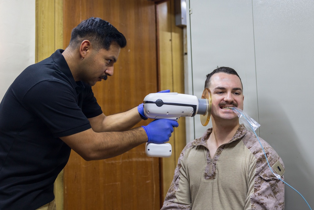 11th MEU Marines Receive Routine Dental Exams