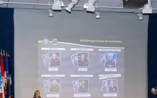 DLA Energy commander’s final townhall highlights new leadership, agency accomplishments