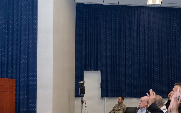 DLA Energy commander’s final townhall highlights new leadership, agency accomplishments