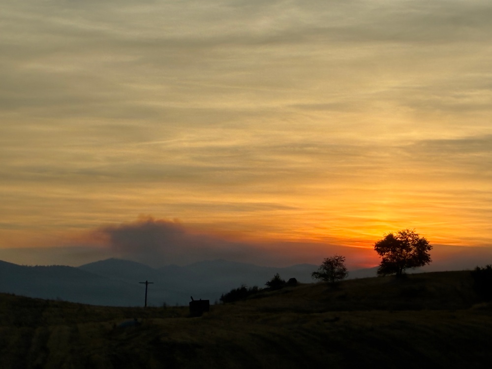 Active-duty U.S. Army Soldiers from 7th Infantry Division activated as wildland firefighters on the Little Giant Fire