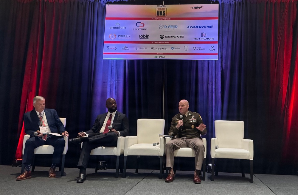 Brig. Gen. Ross speaks speaks at Counter-UAS Summit