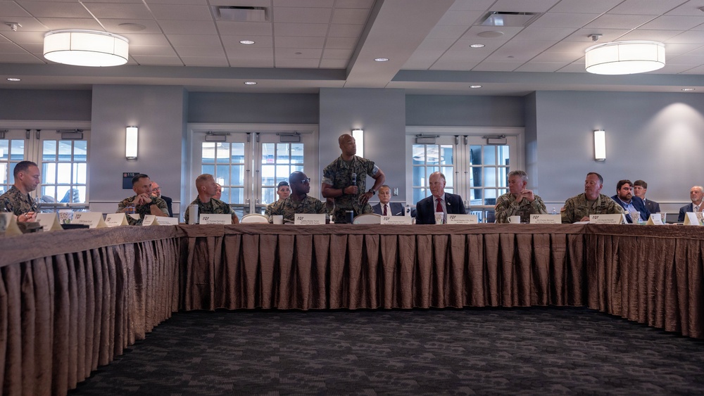 North Carolina Commanders Council Meets at MCAS New River