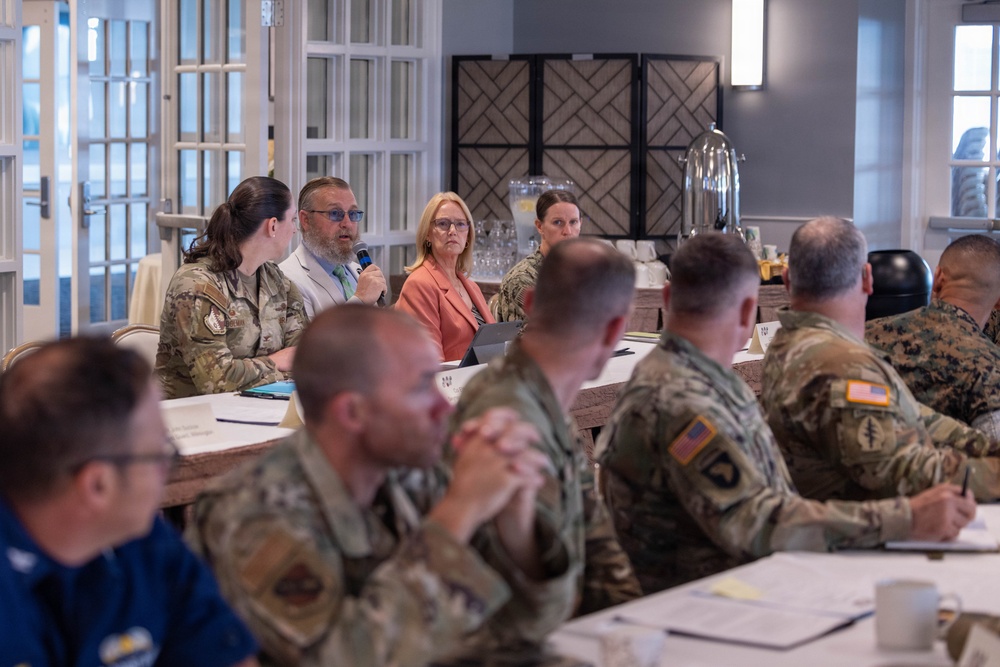 North Carolina Commanders Council Meets at MCAS New River
