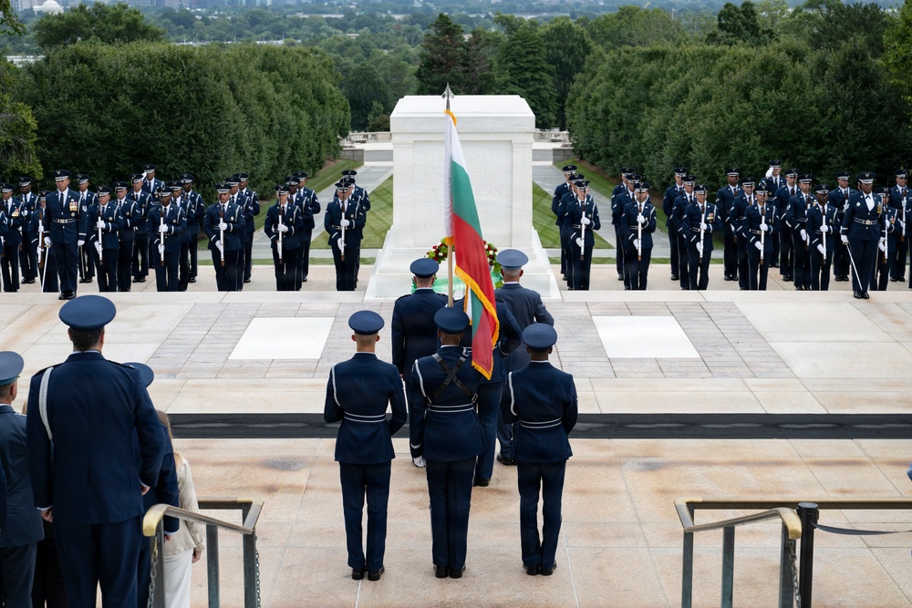 Bulgarian Air Force Commander Maj. Gen. Nikolay Rusev Participates in an Air Force Full Honors Wreath-Laying Ceremony at the Tomb of the Unknown Soldier