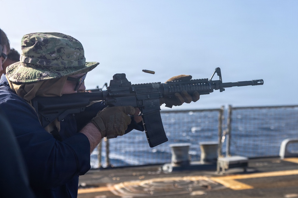 USS Gridley conductsnlive fire exercises