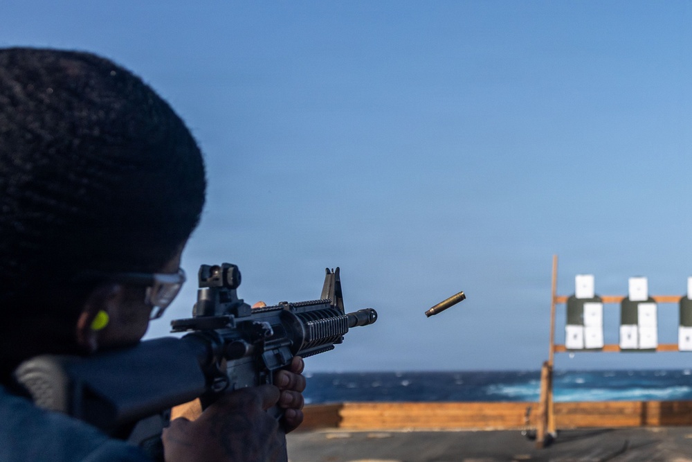 USS Gridley conducts live fire exercises