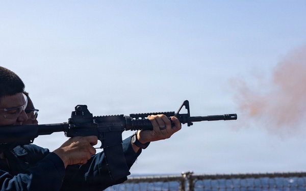 USS Gridley conducts live fire exercises