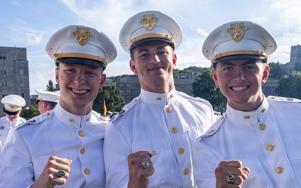 USMA Class of 2027 receives rings, now forever bonded with Long Gray Line