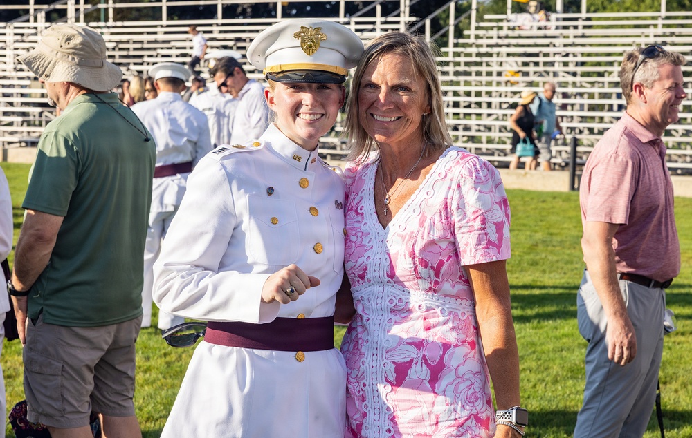 USMA Class of 2027 receives rings, now forever bonded with Long Gray Line
