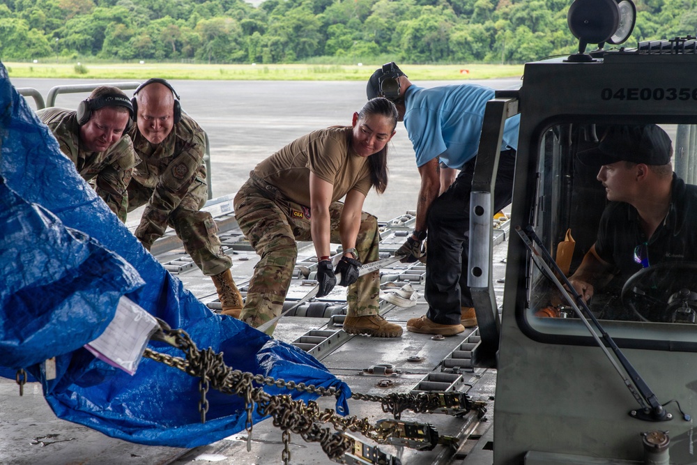 DARPA Transports a SIT Radiator To Combat New World Screwworm In The U.S. With The Help of Panamanian Partners.