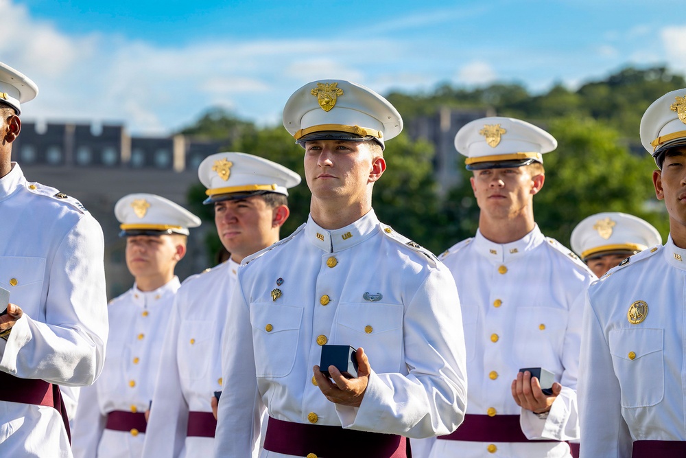 USMA Class of 2027 receives rings, now forever bonded with Long Gray Line