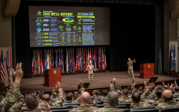 Director of the Army National Guard Addresses Pre-Command Course