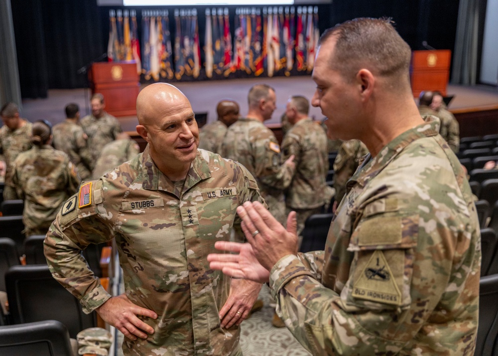 Director of the Army National Guard Addresses Pre-Command Course