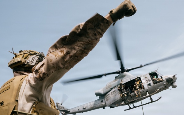 11th MEU Marines Conduct Fast-Rope Training Aboard USS Boxer