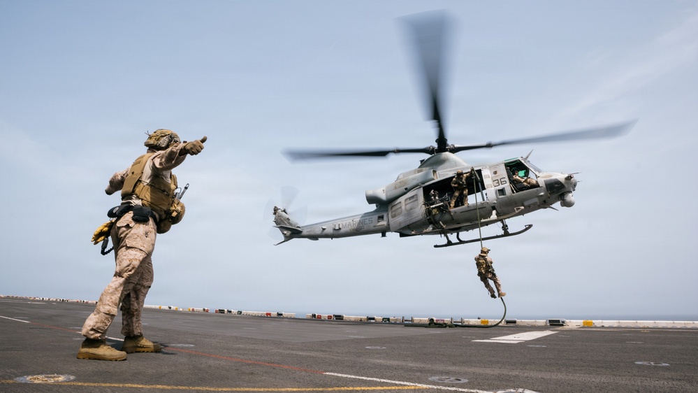 11th MEU Marines Conduct Fast-Rope Training Aboard USS Boxer