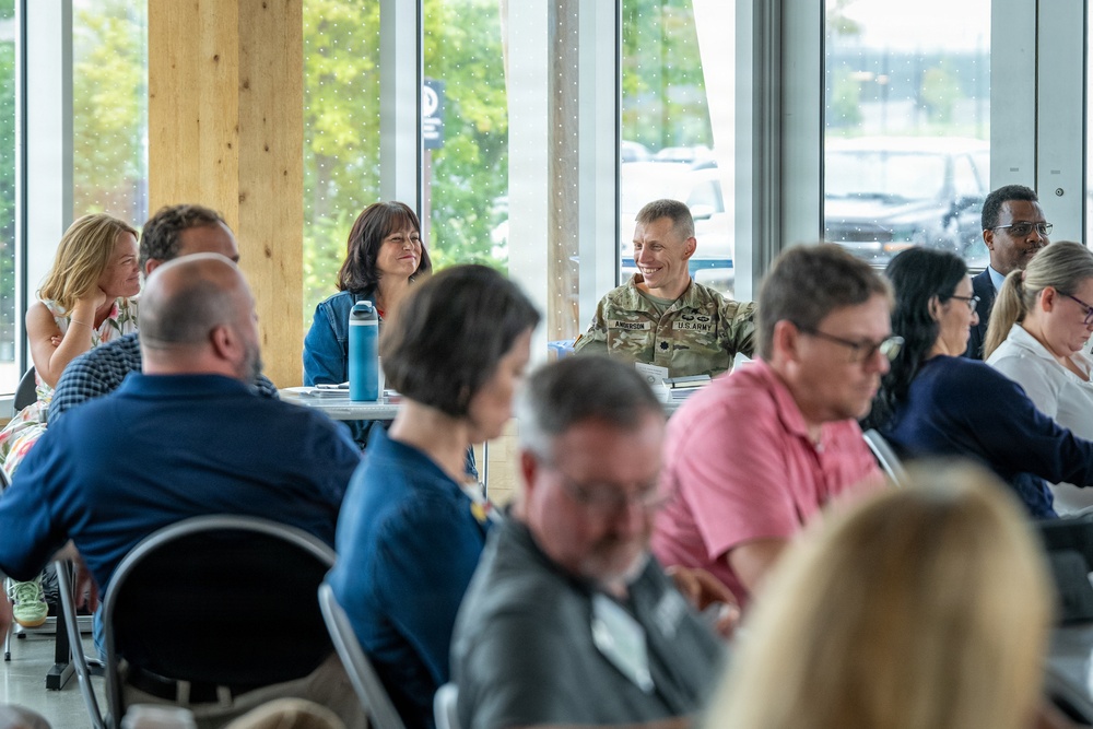 Buffalo District Commander Lt. Col. Anderson's AOR Tour Stops at the Western Lake Erie Basin Meeting