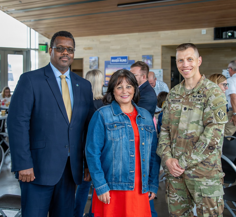 Buffalo District Commander Lt. Col. Anderson's AOR Tour Stops at the Western Lake Erie Basin Meeting