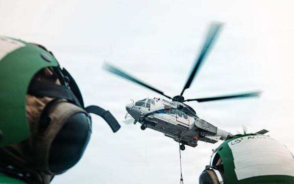 USS George Washington Conducts Replenishment at Sea