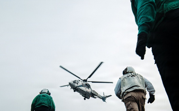 USS George Washington Conducts Replenishment at Sea
