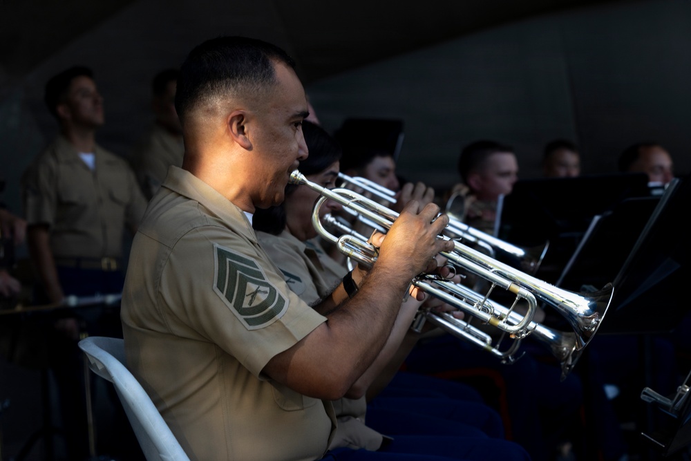 3rd MAW Band Performs at Huntington Beach