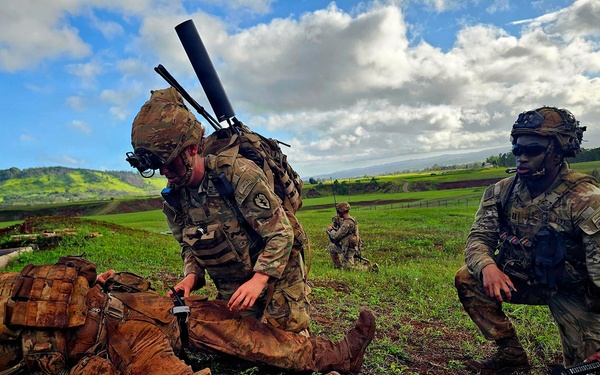 Wolfhounds Maneuver During Combined Arms Live-Fire Exercise