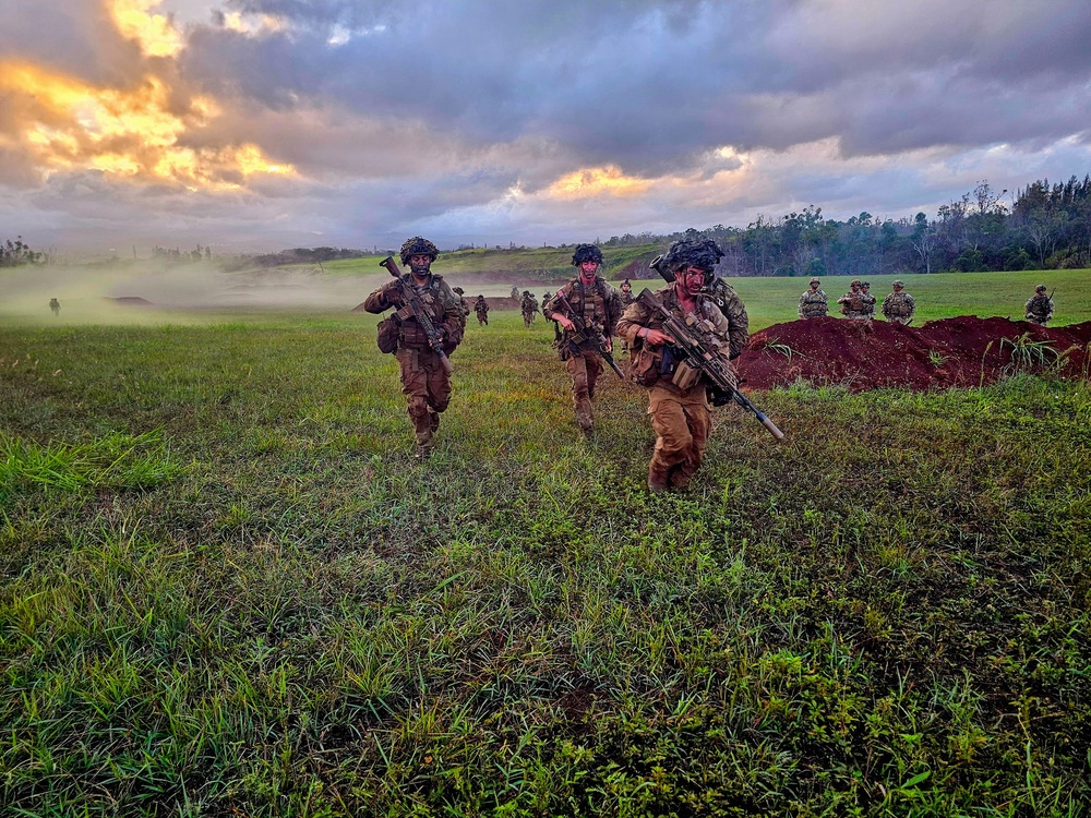 Wolfhounds Maneuver During Combined Arms Live-Fire Exercise