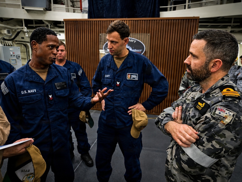 Australian, Philippine, U.S. forces conduct Multilateral Maritime Cooperative Activity