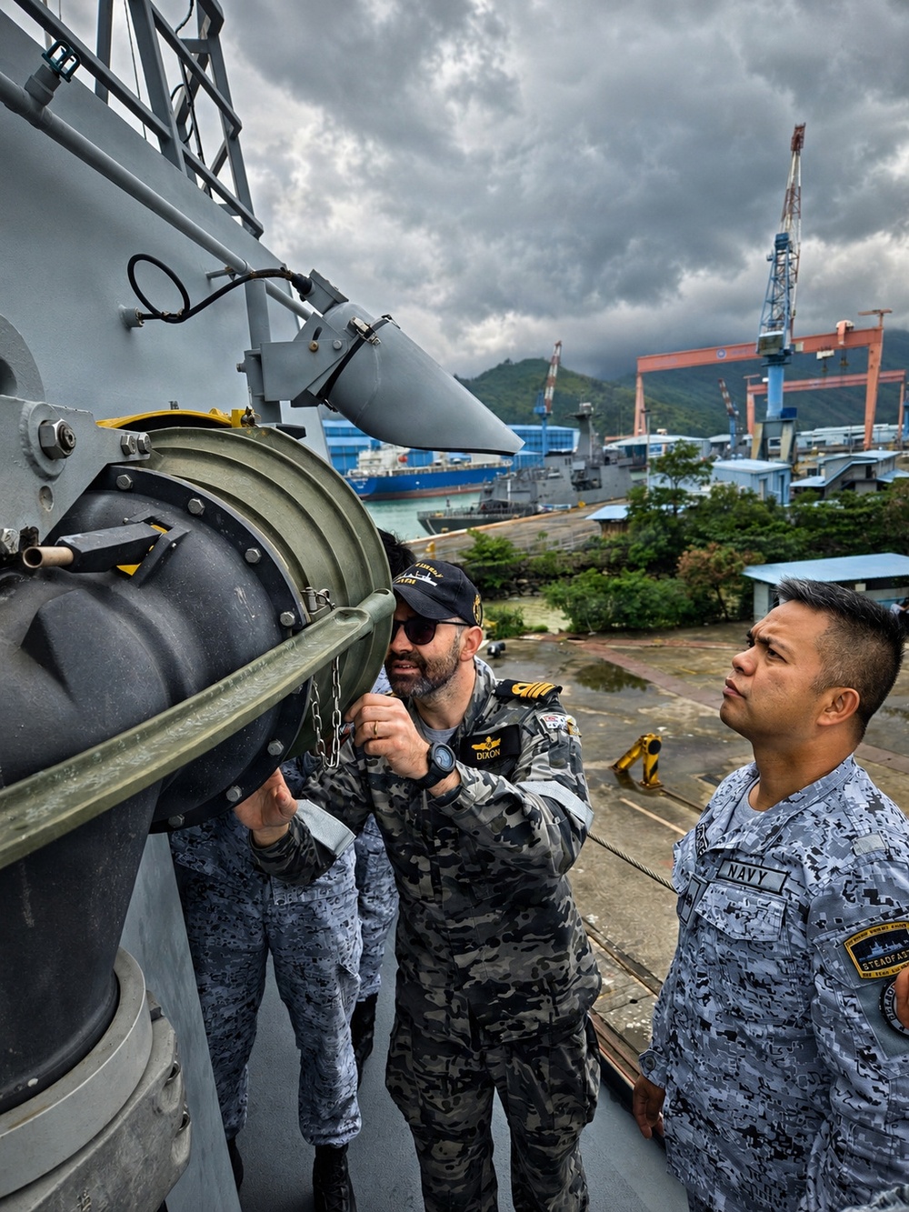 Australian, Philippine, U.S. forces conduct Multilateral Maritime Cooperative Activity