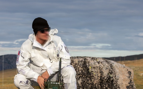 Green Berets Conduct High-Frequency Radio Shot in Greenland