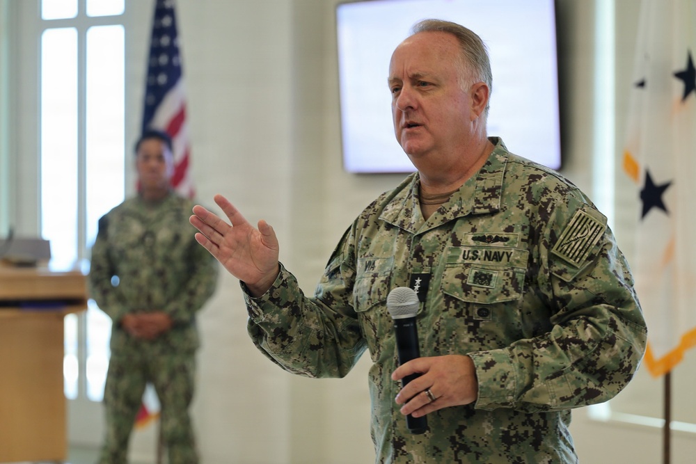 DHA Director Visits USNH Guam