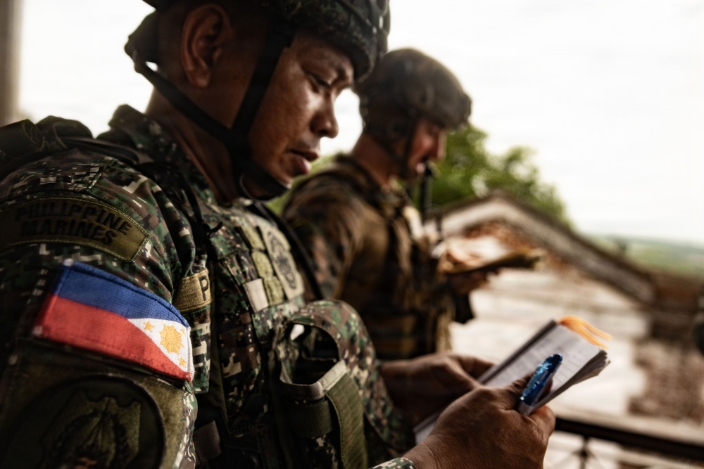 U.S. Marines Conduct Fire Support Team Training with Philippine Marines