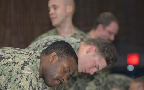 TSFTF Seminar is attended by Okinawa Sailors