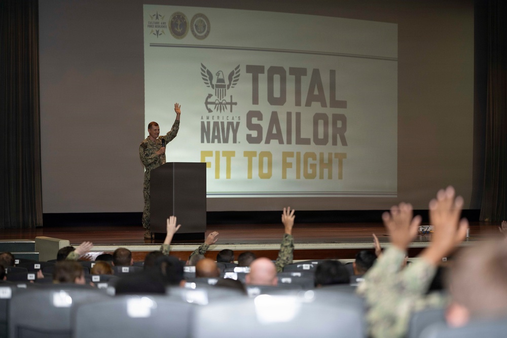 TSFTF Seminar is attended by Okinawa Sailors