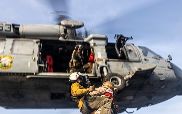 11th MEU Marines, Sailors Conduct Hoist Training Aboard USS Portland