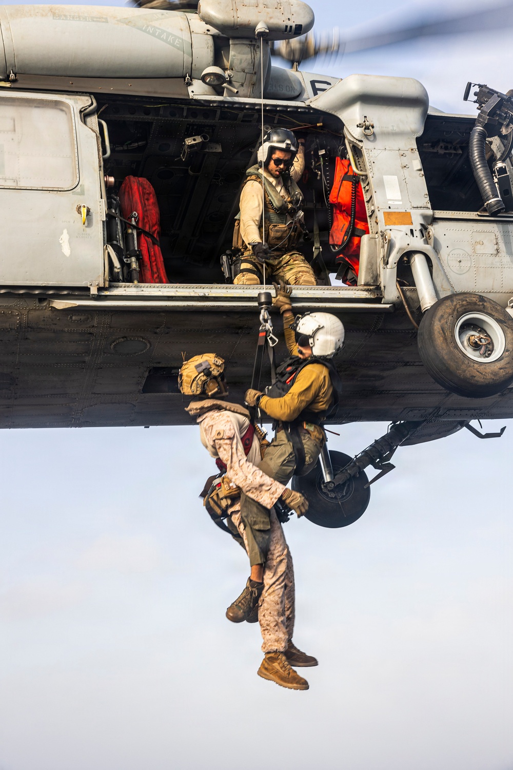 11th MEU Marines, Sailors Conduct Hoist Training Aboard USS Portland