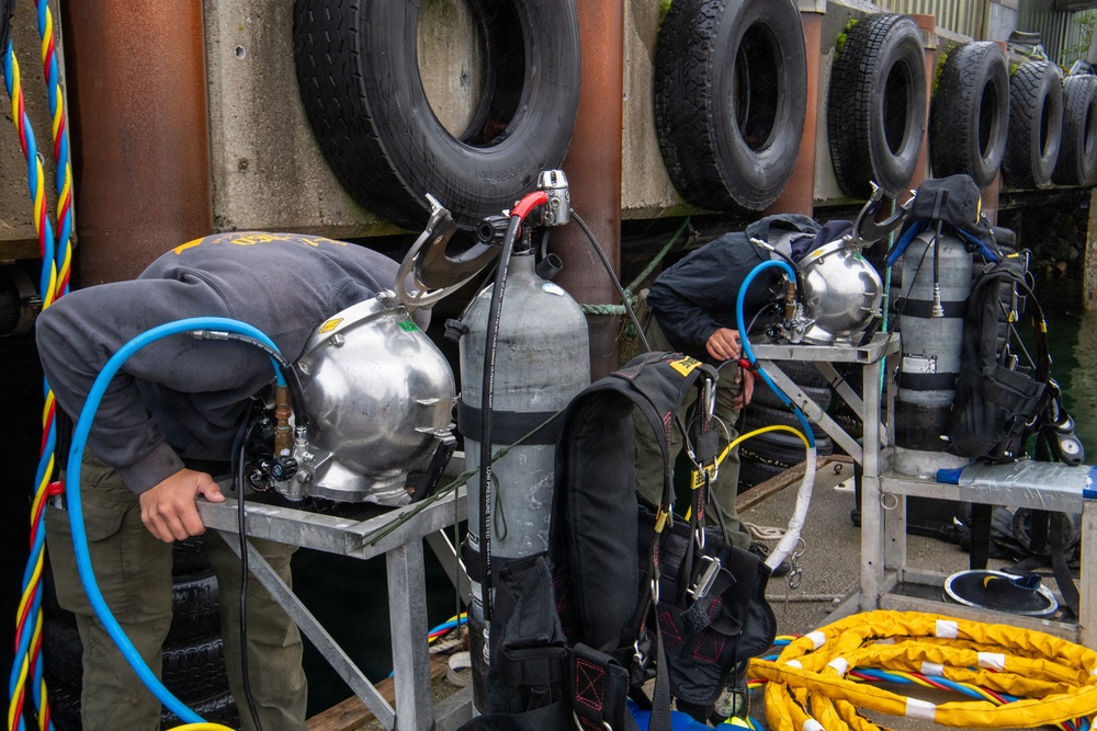 UCT One conducts Dive and Salvage Operations during Northern Viking 2026