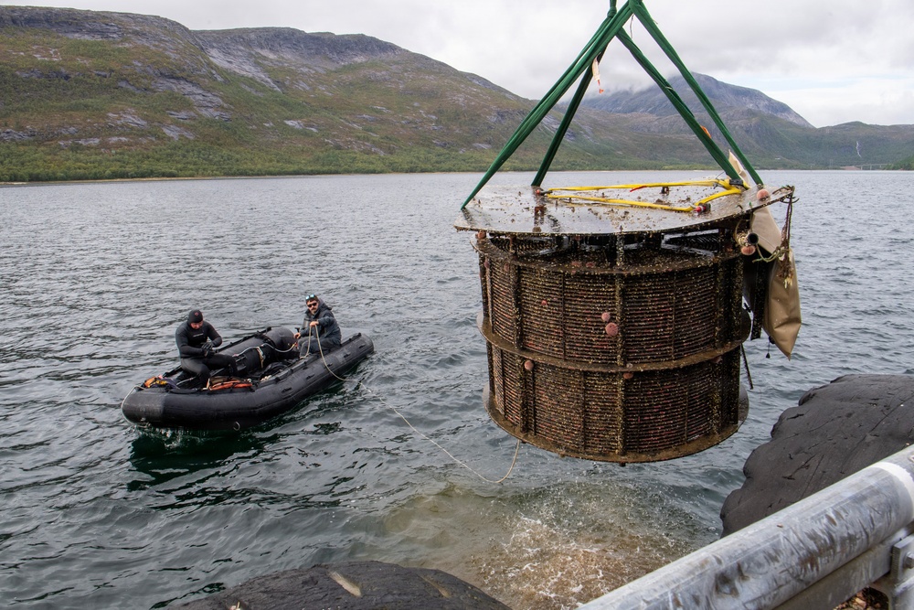 UCT One conducts Dive and Salvage Operations during Northern Viking 2026