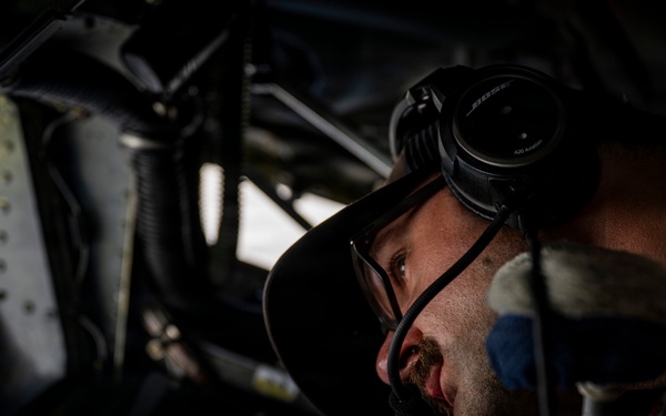 KC135 supports F35 patrol mission in CENTCOM