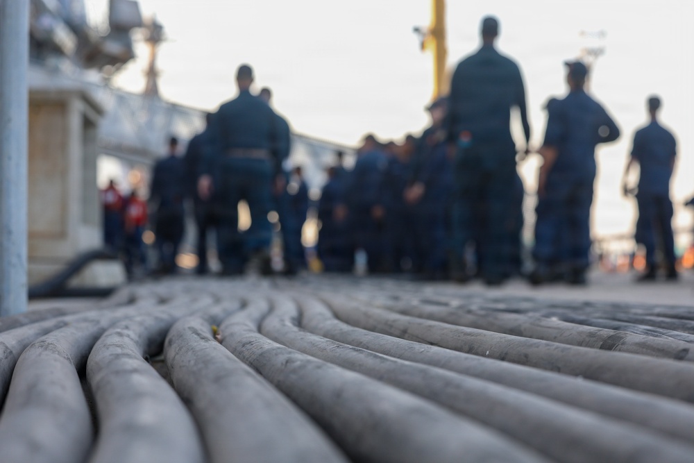 USS Oscar Austin Condutcs Berth Shift