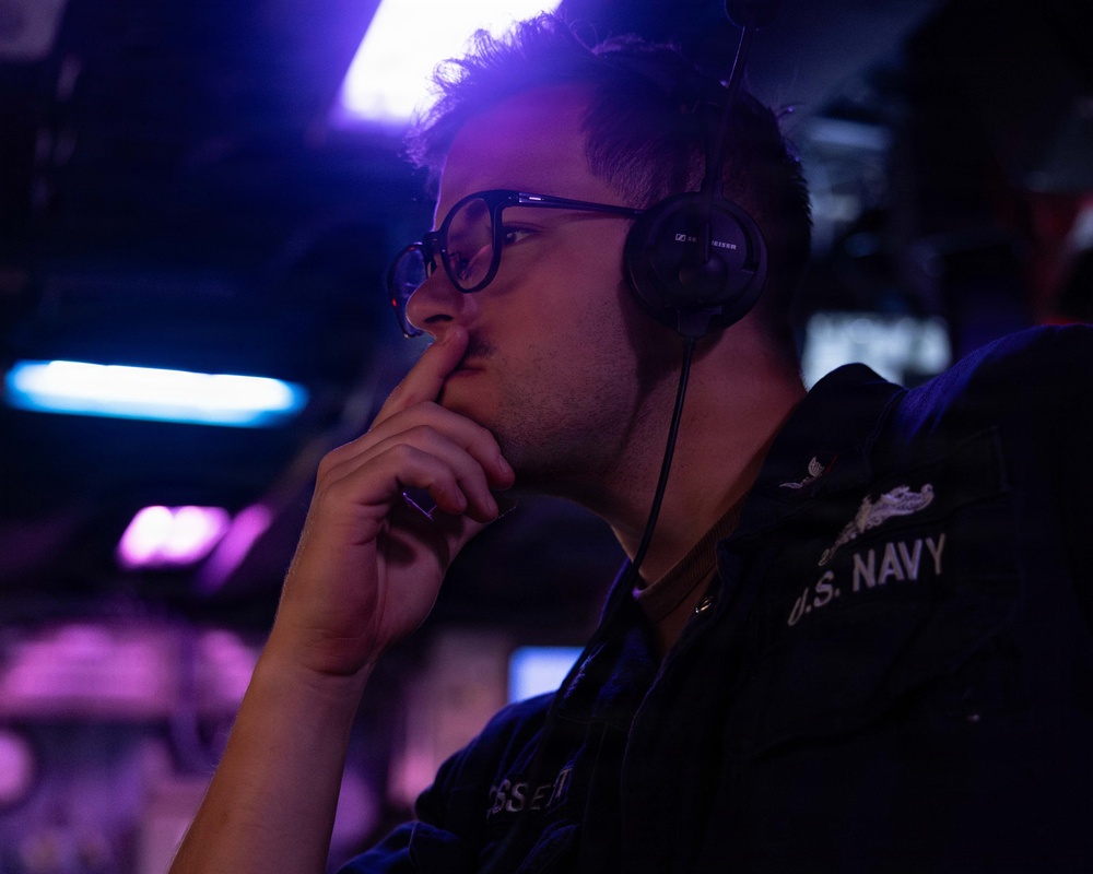 USS Rafael Peralta CIC Watchstanders