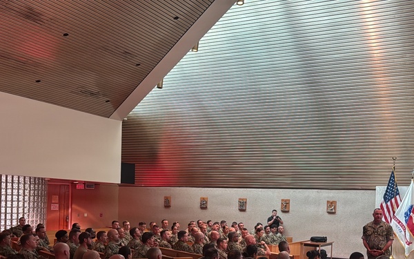 MCPON meets with Sailors, leaders at Corry Station