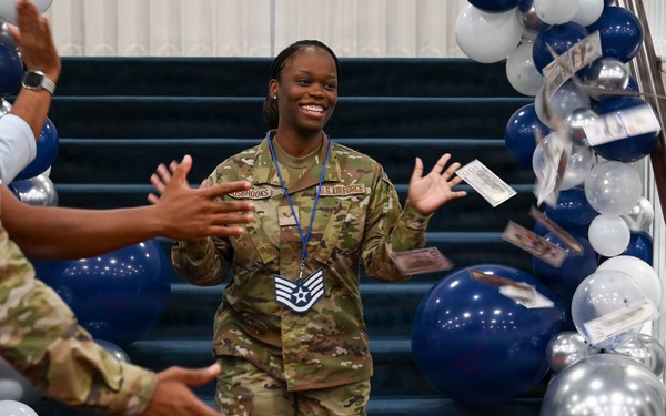 STAFF SGT SELECTS FLYING HIGH